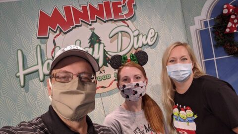 A Joyful Review of Minnie’s Holiday Dine at Hollywood and Vine