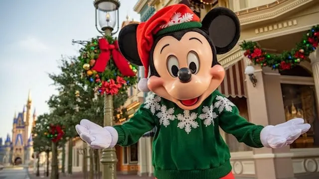 Join Mickey in a Great Christmas Tale
