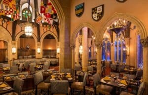 White House Suggests Florida Restaurants Close Amid New COVID-19 Variant