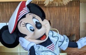 Topolino's Terrace Adds Items Back to the Menu!