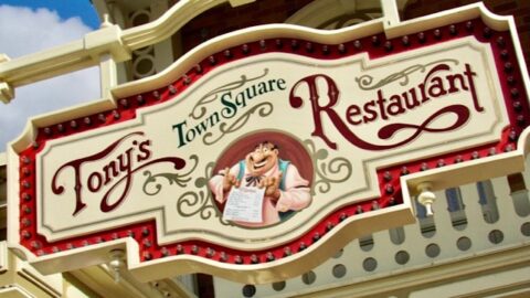 Review: I love dining at Tony’s Town Square even though it has mediocre food