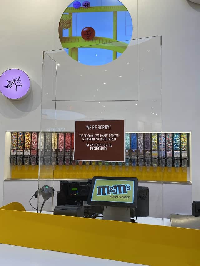 Step-By-Step Guide to Personalizing M&M's in Disney Springs!