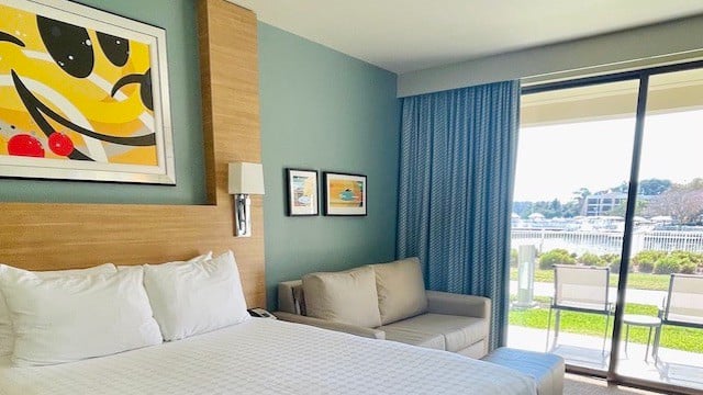 Photo Tour and Review of a Deluxe Studio at Disney’s Bay Lake Tower