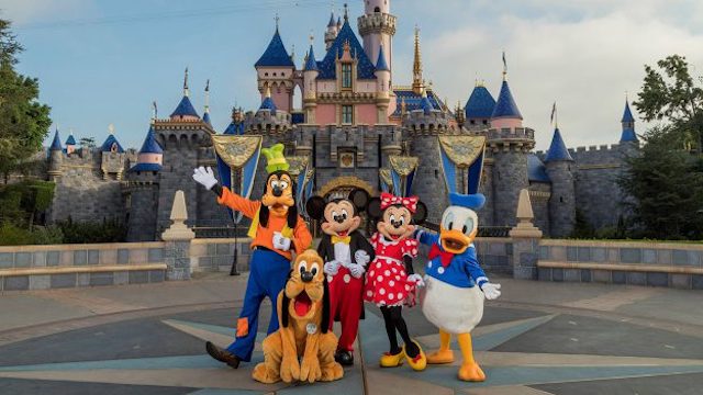 Breaking News: Disneyland can reopen! California sets a new date for theme parks