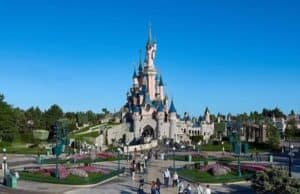 New: Disneyland Paris Postpones its Reopening Again