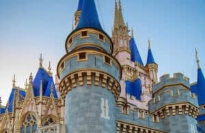 News: Plexiglass is Removed from another Magic Kingdom Queue