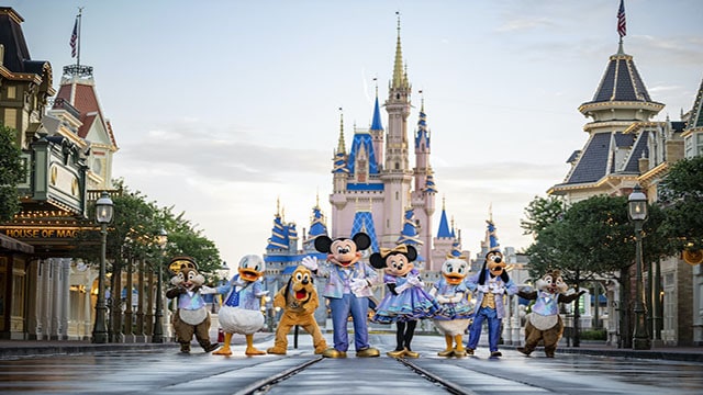 New golden character sculptures to debut for Walt Disney World's 50th Anniversary