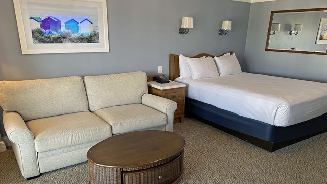 Escape to an Amazing Seaside at Disney's Beach Club Villas: Deluxe Studio Review