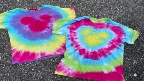 Mickey tie 2024 dye shirt