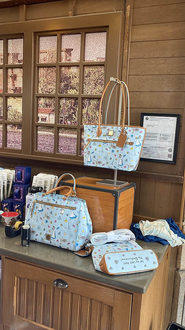 Photos and Prices for All the New 2021 Food and Wine Festival Merchandise
