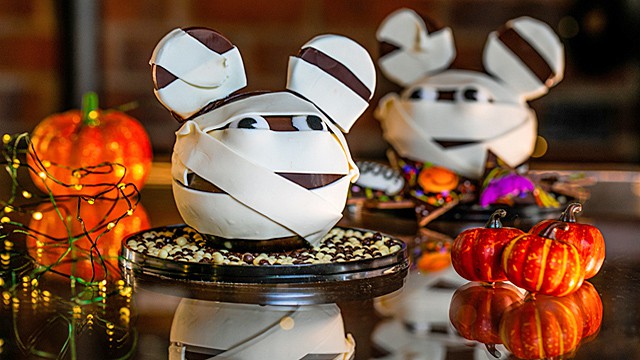 Check out the New Disney World Frightful Favorite Halloween Treats