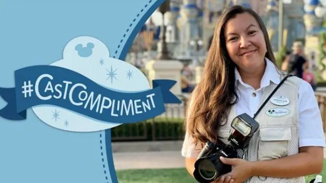 PhotoPass Cast Member helps guest get a special Magic Shot