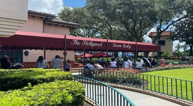 The Hollywood Brown Derby History And Its Famous Dish