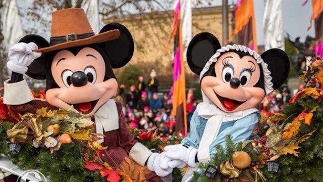 Check Out how Disney will bring the Magic to this years Thanksgiving Season