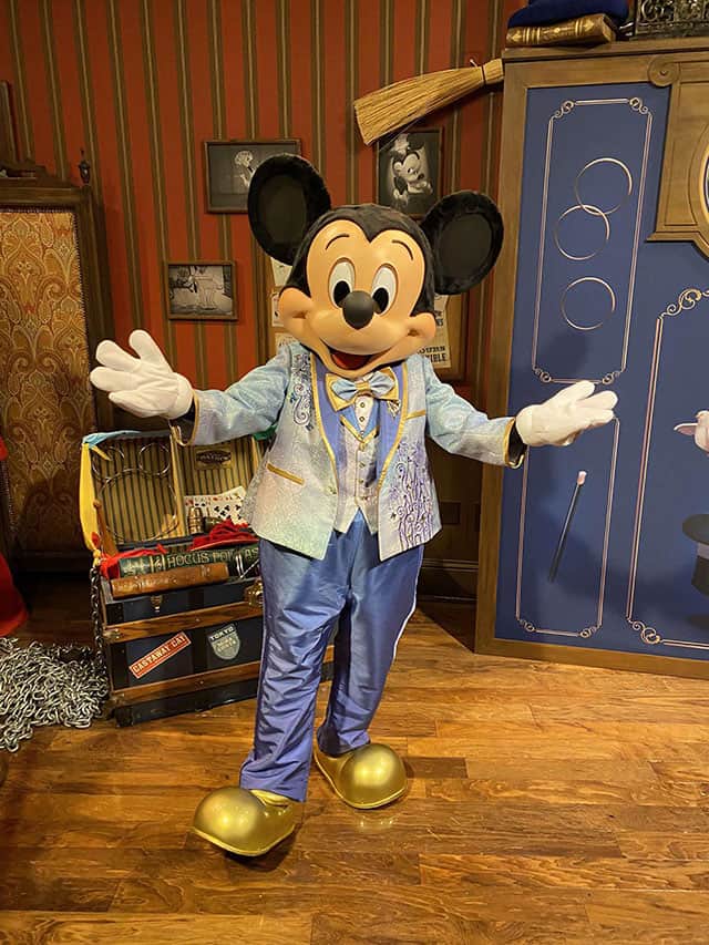 New Mickey 50th meet and greet