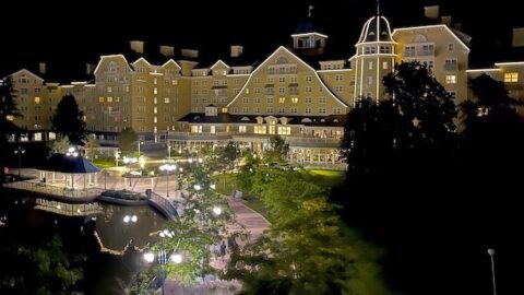 A Disney Resort is now turning guests away due to worker strike