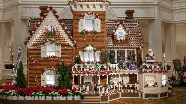 Where to find the (limited number of) gingerbread houses at Disney World in 2021