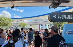 Fall Break and 50th Anniversary Bring Long Waits to the Disney World Resort