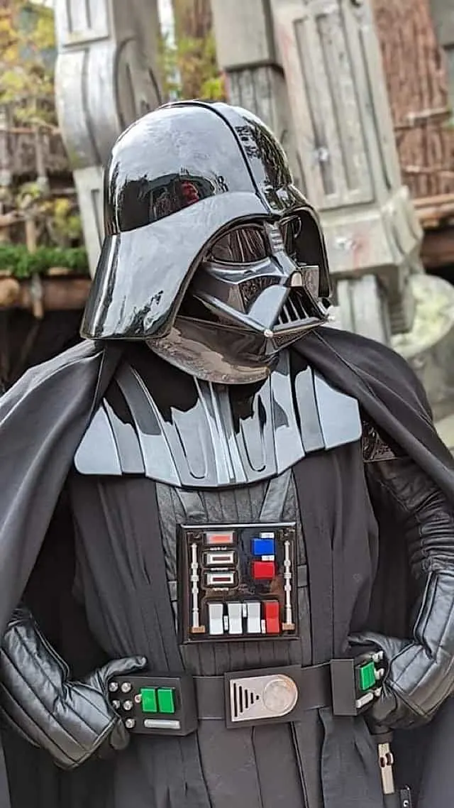 Rare Character sighings Hollywood Studios darth.