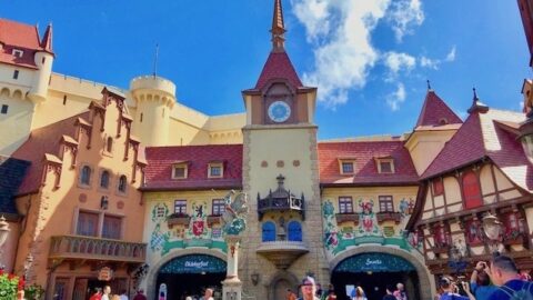 World Showcase Storytellers And The Customs Of Christmas: Germany