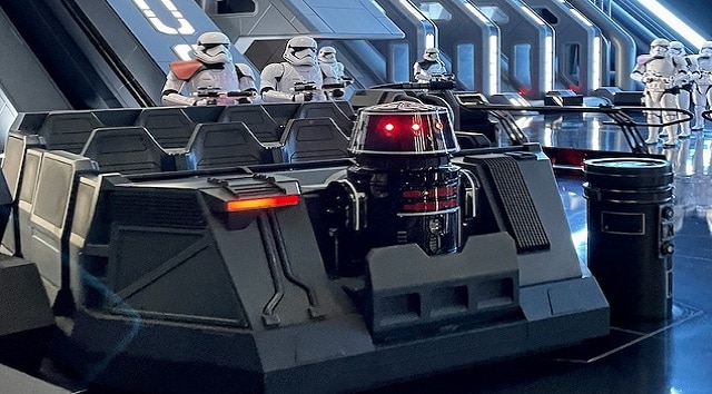Very long lines for Rise of the Resistance's first day using a standby line