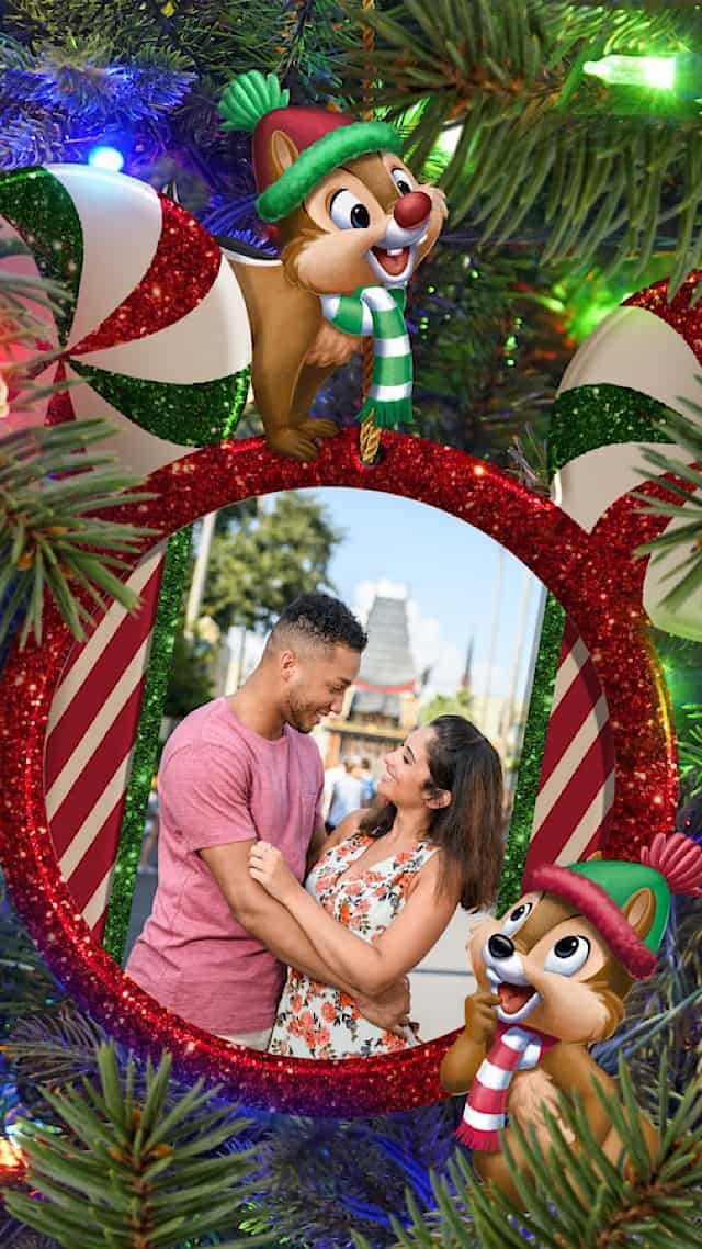 Check out all the new Festive Holiday Disney Photo Ops