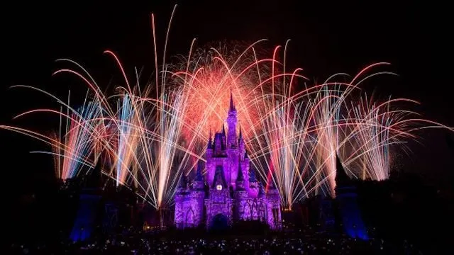 Disney Gives Fans a Way to See Special Fireworks for Free