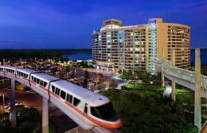 Breaking: Magic Kingdom Resorts and Transportation Lose Power