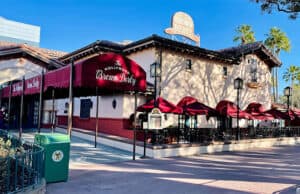 5 reasons to try The Hollywood Brown Derby on your Disney World vacation