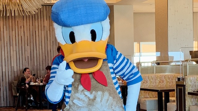 Would you eat this Donald Duck cake coming to Magic Kingdom?