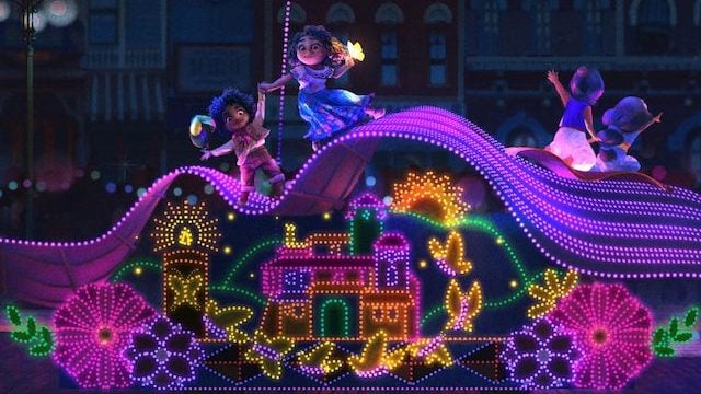 Breaking: Disney entertainment returns and this parade has a new ending!