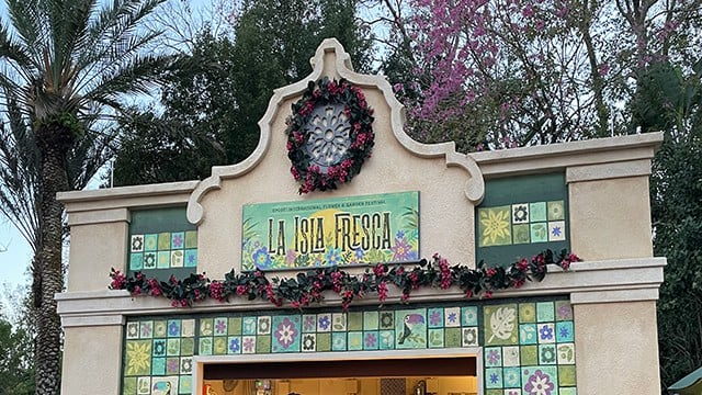 A Review of the La Isla Fresca booth at Epcot