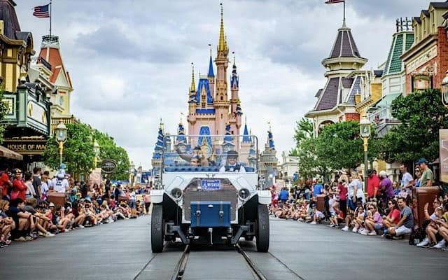 See the Wonderful Ways Disney World Celebrates World Wish Day