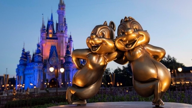 disneyworld50chipdalestatue – KennythePirate.com