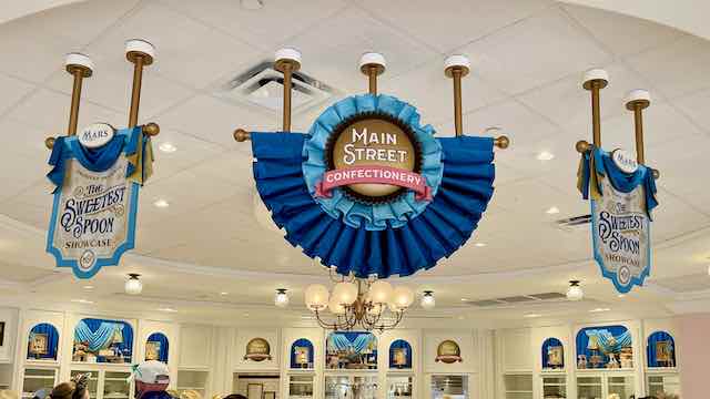 Did you know there is a new storyline at the Main Street Confectionery at Disney World?