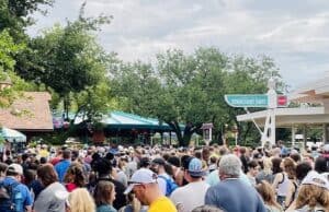 Which Disney park strategy do you use: rope drop to close or take a mid-day break?