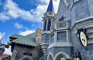 See How to get "Free" Royal Portrait Photos at Disney World