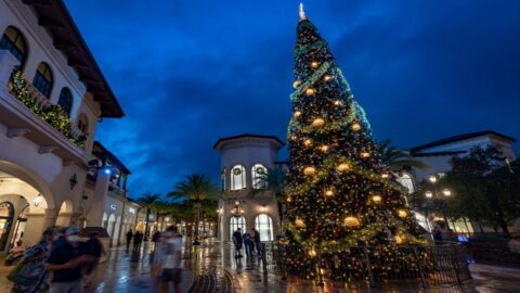 The holidays return to Disney Springs this year