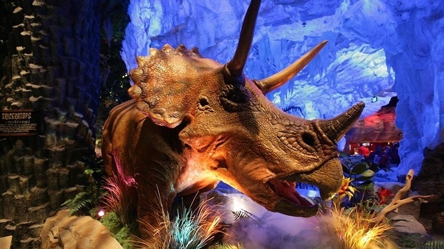 Are Disney World's T-REX Restaurant and Dino-Store the best use of time and money?