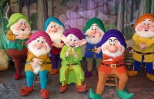 Rumor: These rare characters may return to Disney World this holiday season