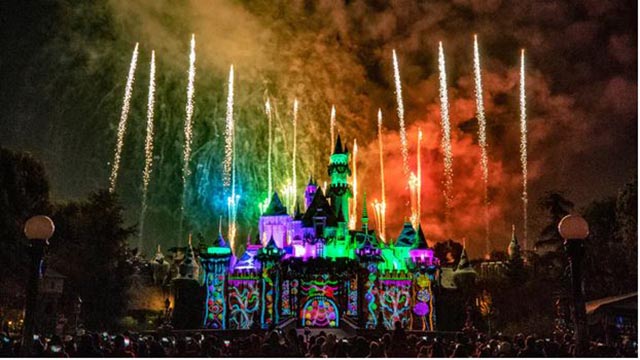Catch Mickey and Minnie's brand new look for the holiday season and all of the festive fun at Disney