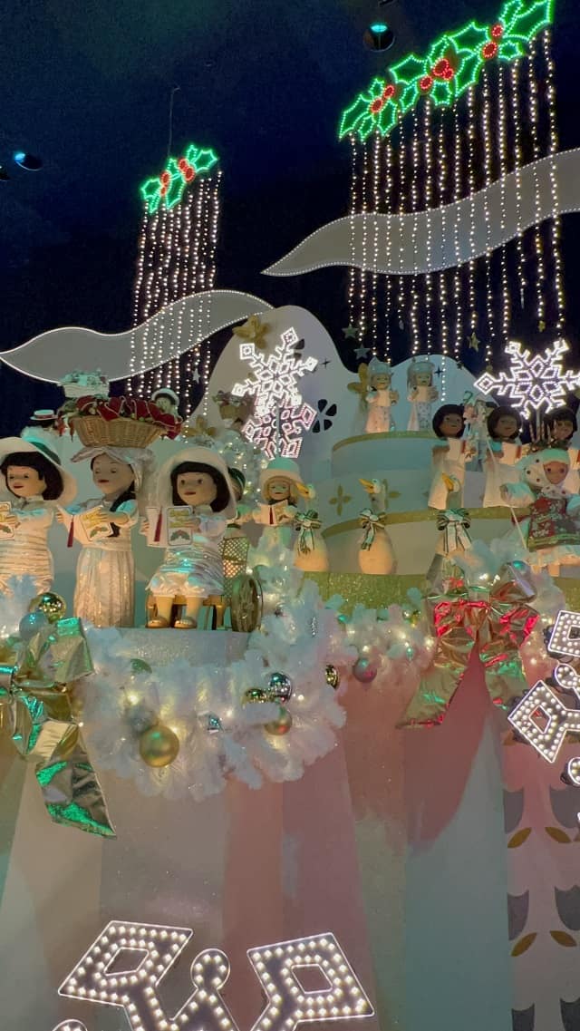 its a small world holiday