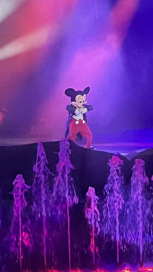 fantasmic hollywood studios characters