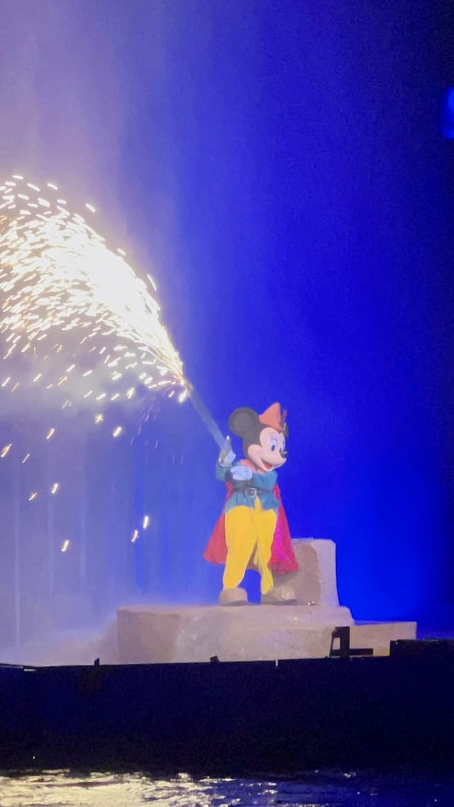 fantasmic disneyland characters
