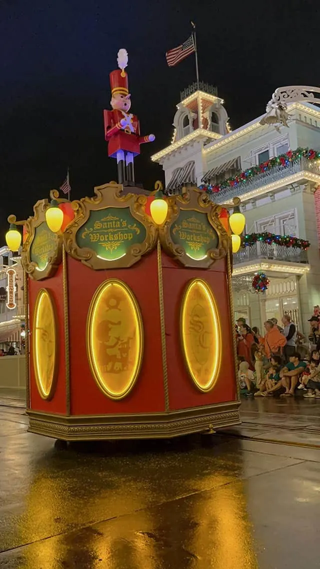 The Disney World Christmas parade returns to normal
