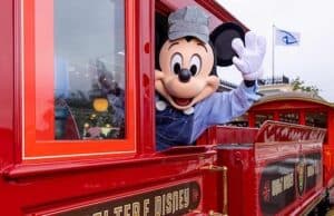Video of Disney World railroad's new narration and TRON tunnel