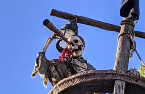 Video Guests Had To Be Rescued From This Disney Ride