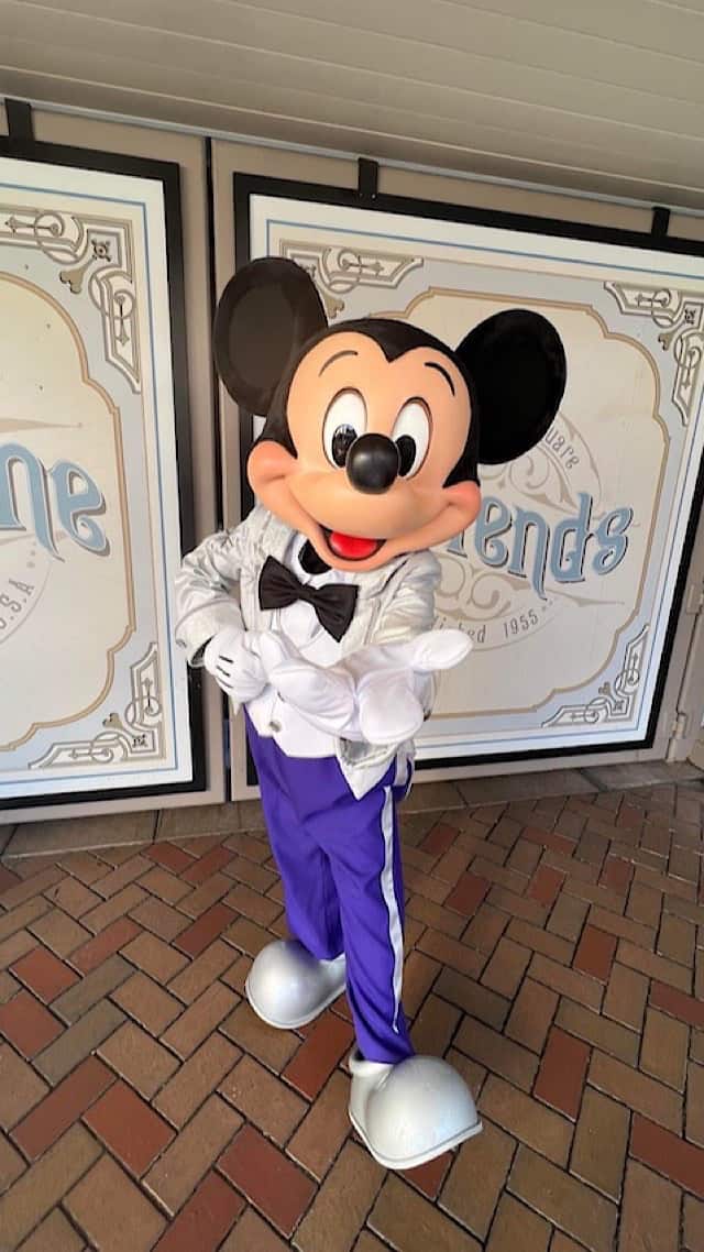 https://www.kennythepirate.com/wp-content/uploads/2023/04/100-years-of-wonder-Mickey-Mouse-costume.jpg