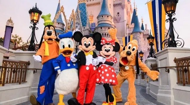 Check out the new costumes for Mickey Mouse and pals