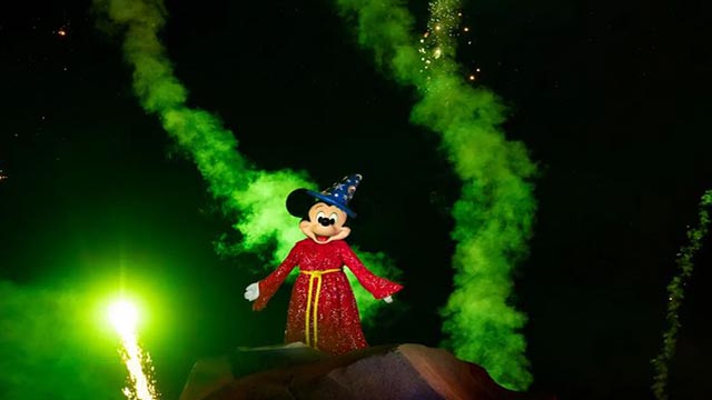 See how the Fantasmic! fire will affect Disney World